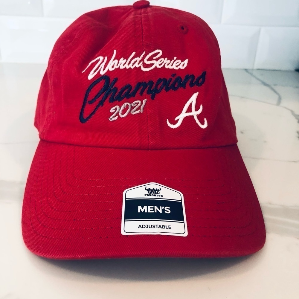 Atlanta BRAVES UNISEX ADULT ADJUSTABLE LOW-PROFILE WORLD SERIES CHAMPIONโฆ